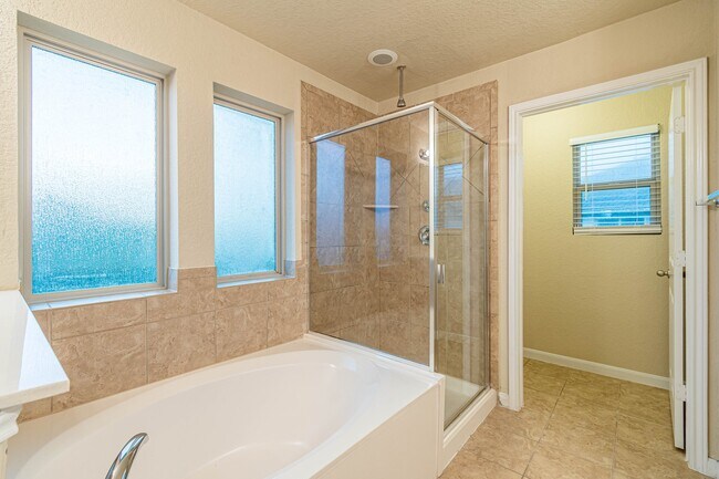 Building Photo - 6802 Fort Bend