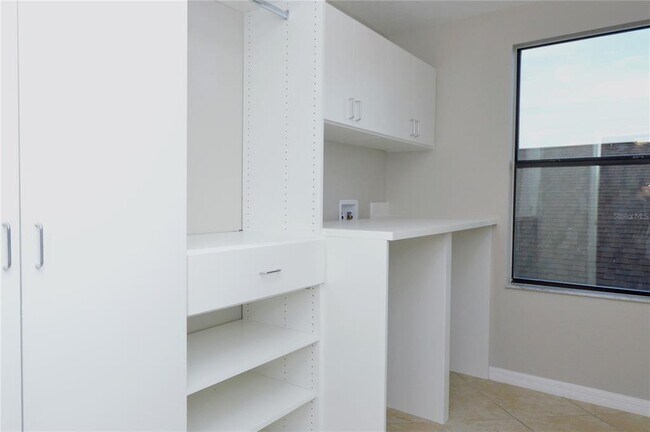 Building Photo - 11061 Little Blue Heron Dr