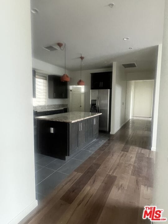 Building Photo - 940 S Western Ave