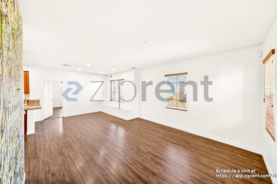 Building Photo - 10548 Wisteria Cir