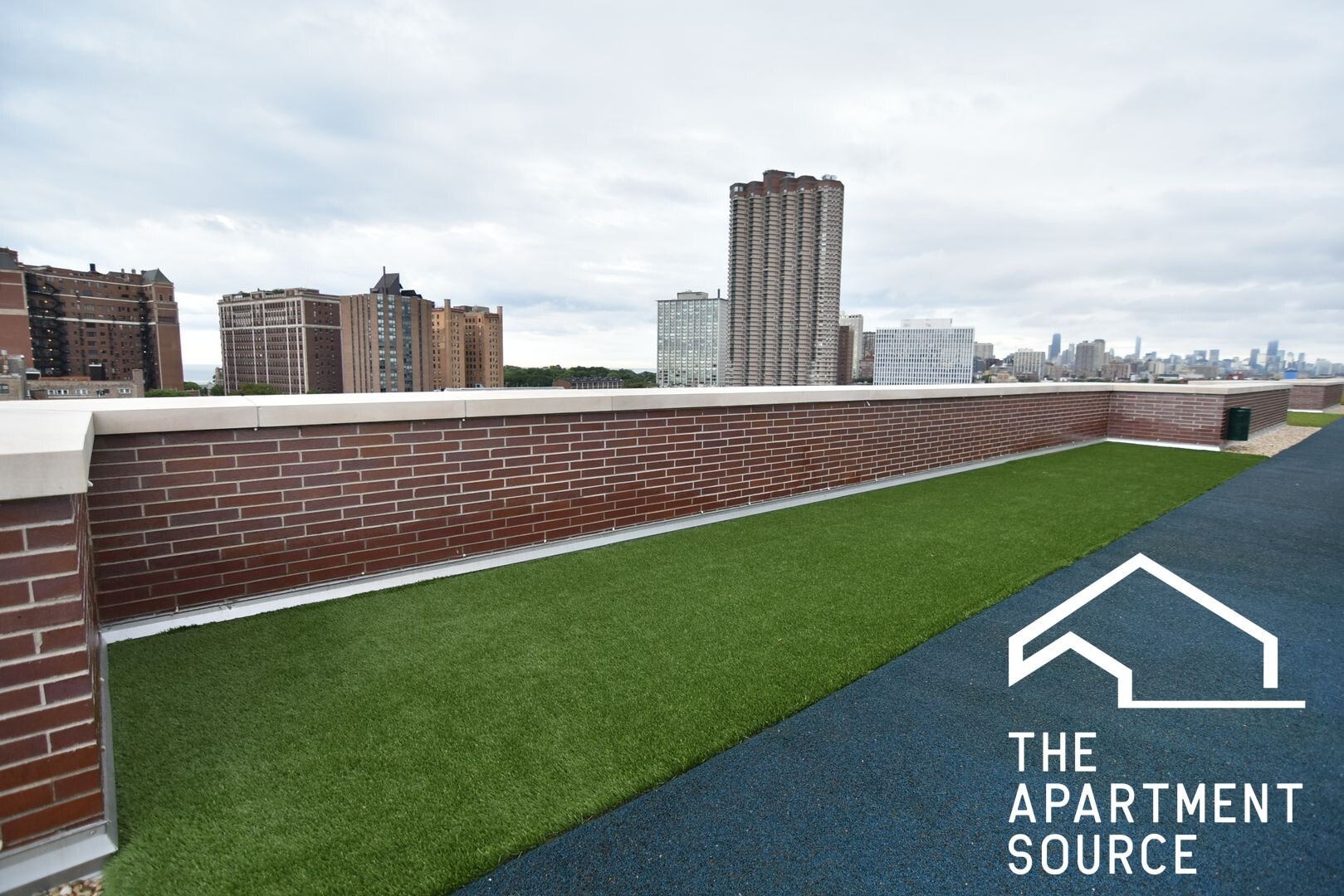 Building Photo - 3833 N Broadway