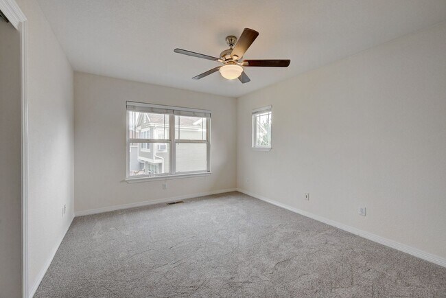 Building Photo - 5 bedroom, 4 1/2 bath, with 3 car garage in Cherry Creek School District