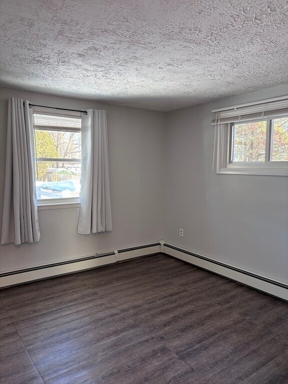 Building Photo - 66 Janet Cir