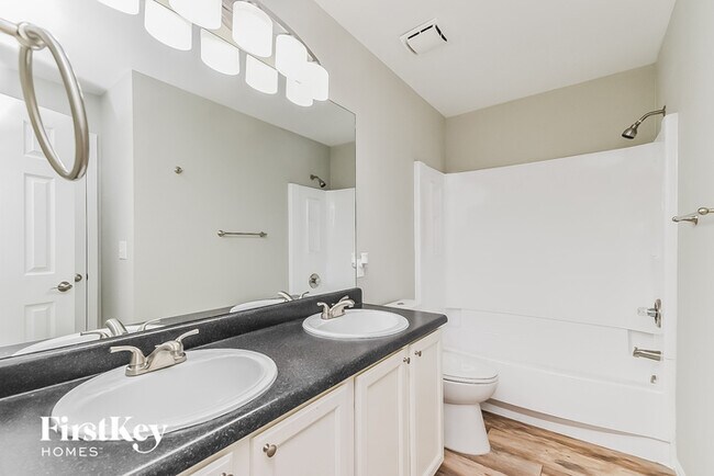 Building Photo - 942 Square Dance Ln