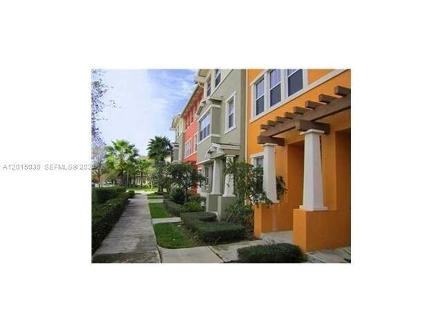Building Photo - 690 Amador Ln