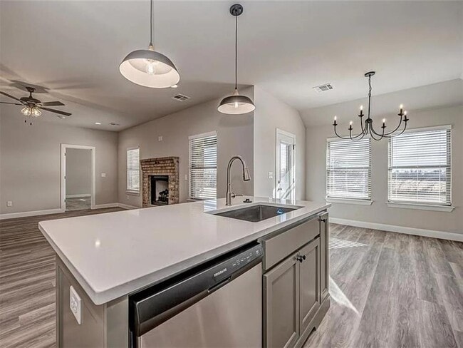 Building Photo - 1948 W Crossbow Way