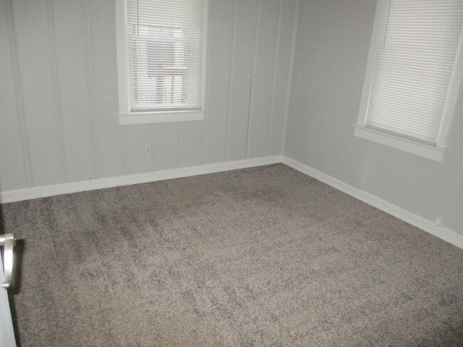Building Photo - COMING SOON! Ranch Style 2 Bedroom!!