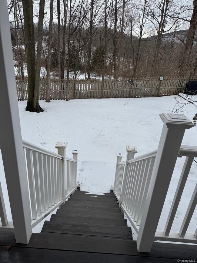 Building Photo - 41 Clove Rd