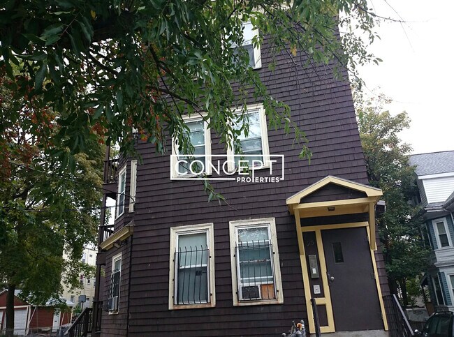 Building Photo - 97 Wildwood St