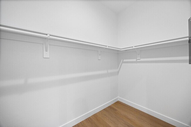 Building Photo - Leffingwell Apartments - 1 BED/1BATH