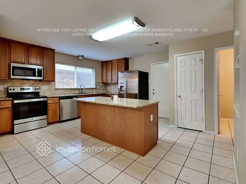 Building Photo - 5617 Piedra Dr