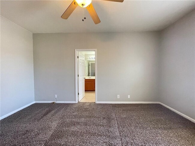 Building Photo - 110 Cotton Creek Way
