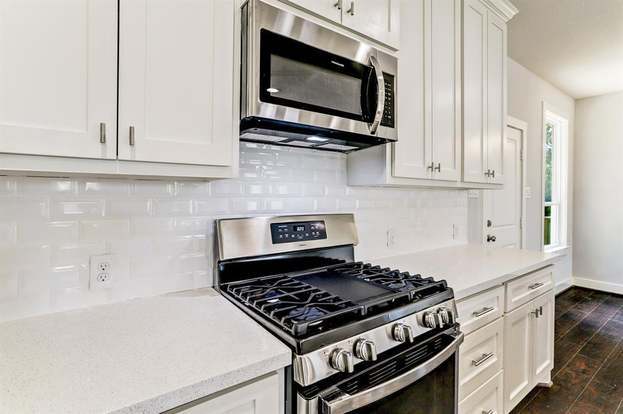 Building Photo - 8618 Valley Song Dr
