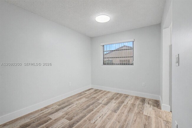 Building Photo - 6206 SW 136th Ct