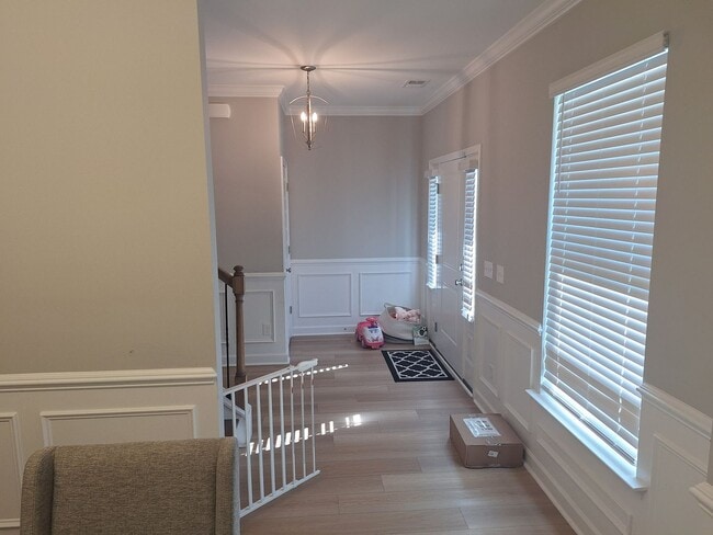 Building Photo - Beautiful Five Bedroom Home Located in Northeast Columbia!