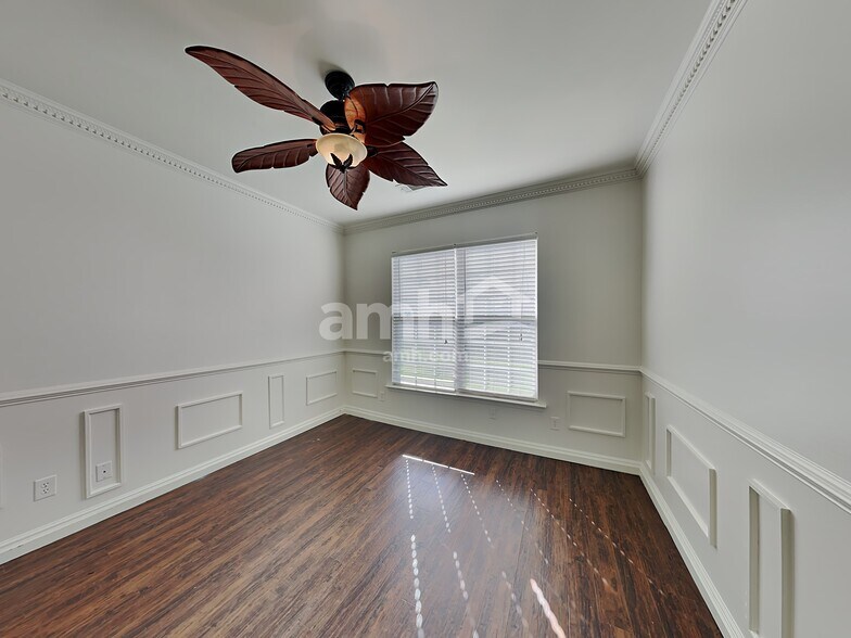 Building Photo - 4059 Houldsworth Dr