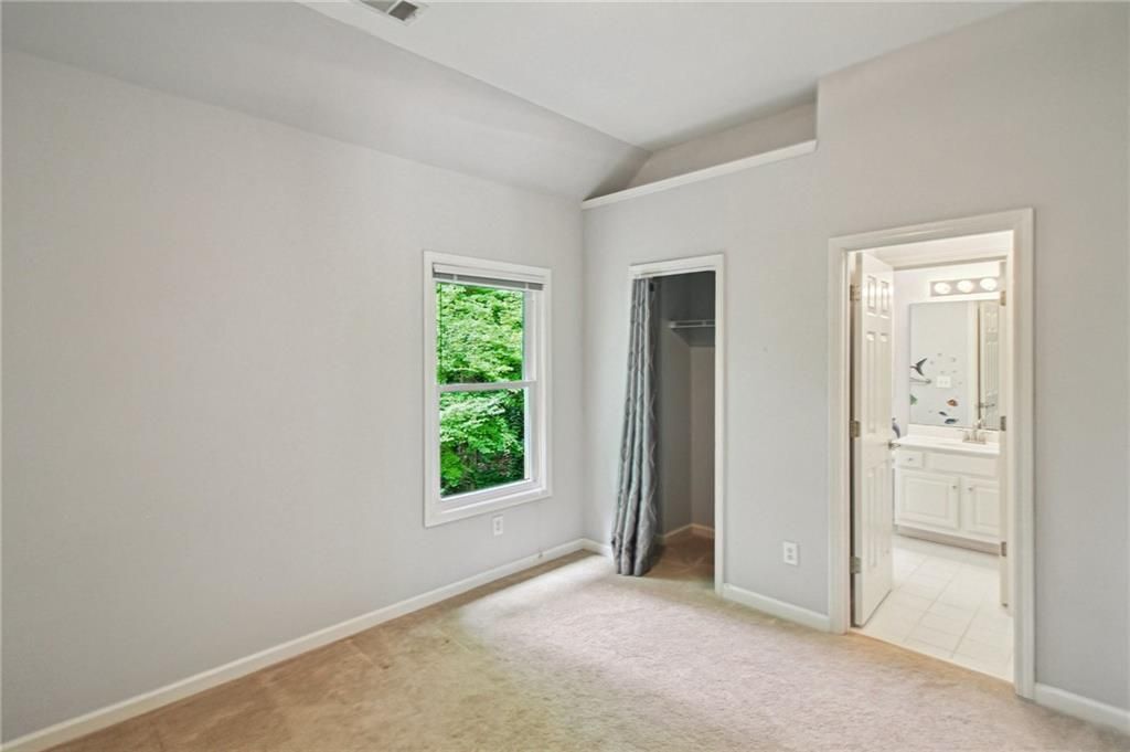 Building Photo - 2979 Rosebrook Dr