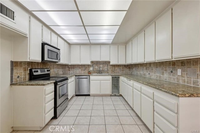 Building Photo - 3213 La Encina Way