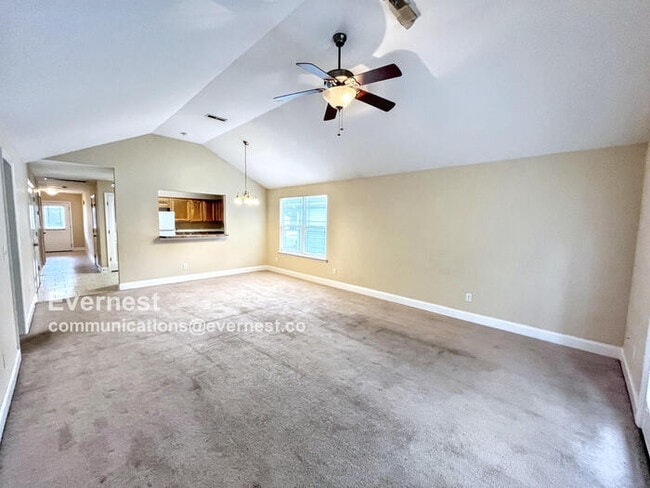 Building Photo - 1521 Southernwood Dr
