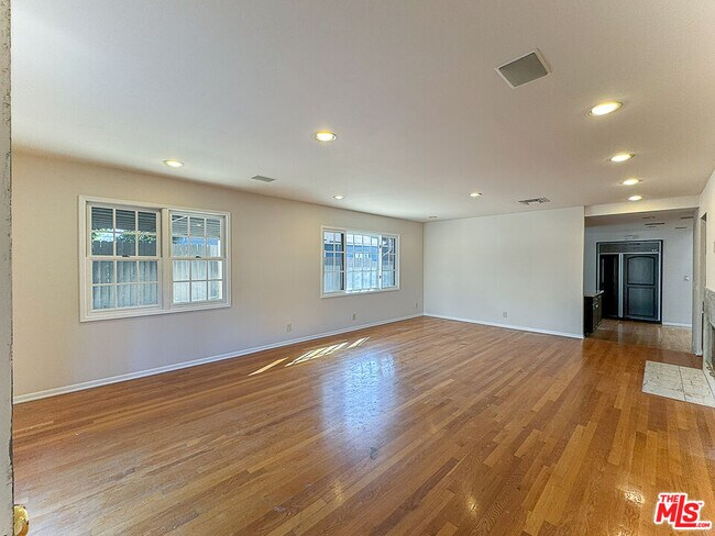 Building Photo - 2445 22nd St