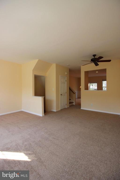 Building Photo - 21475 Welby Terrace