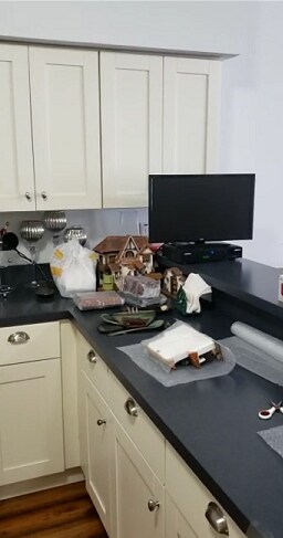 Building Photo - 158 Ferry St