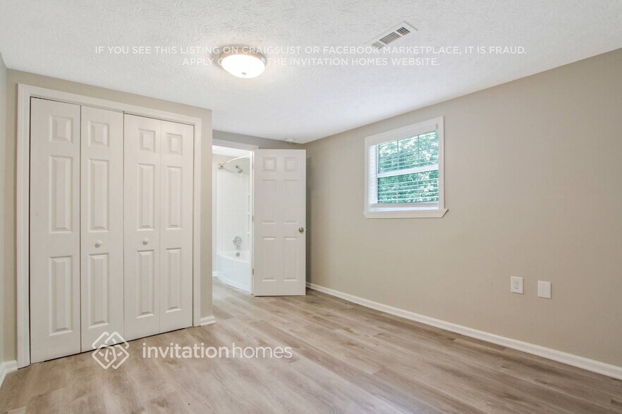 Building Photo - 5806 Bellingrath Way