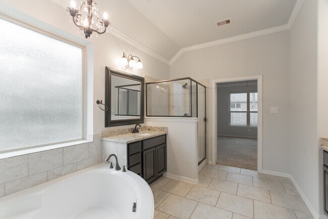 Building Photo - 11 Sawbridge Cir