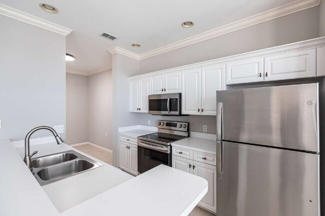 Building Photo - $500 Off First Month’s Rent – Move in by O...