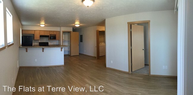 Building Photo - 1880 NE Terre View Dr