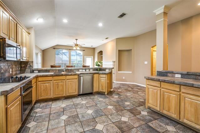 Building Photo - 3741 Cottonwood Springs Dr