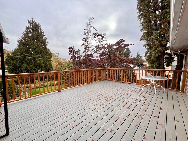 Building Photo - Non-Refundable & Security Deposit Total: $...