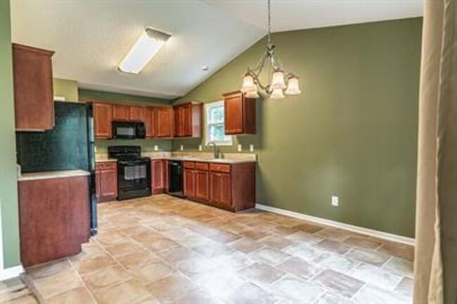 Building Photo - 428 Green Links Dr