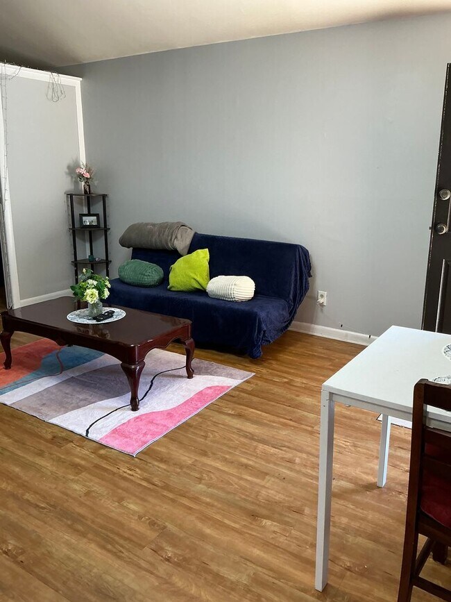 Building Photo - 1BR/1 BA + Bonus Room and balcony in Stadium Village! **Available in January but come see it toda...