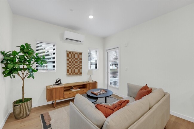 Interior Photo - The Meadowlark