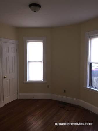 Building Photo - 76 Bellevue St