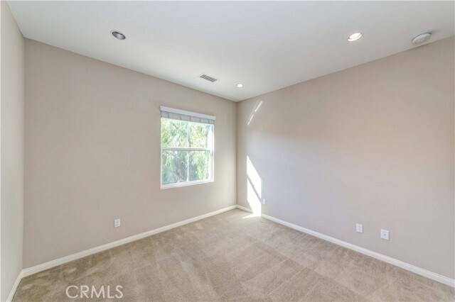 Building Photo - 63 Waterleaf
