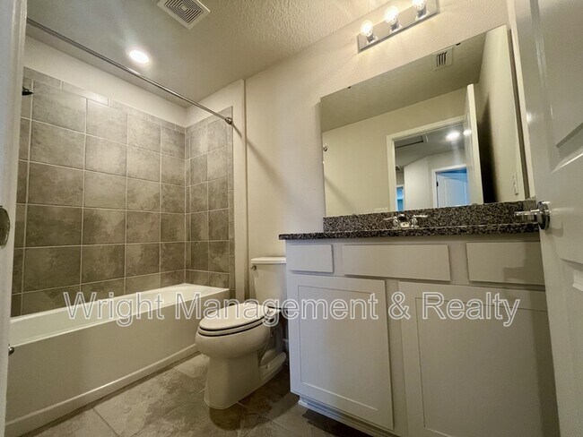 Building Photo - 31332 Amberview Bnd