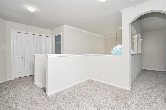 Building Photo - 6706 Nicecrest Dr