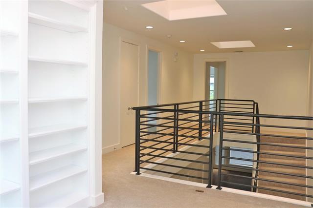 Building Photo - 3718 Dorothy Ave