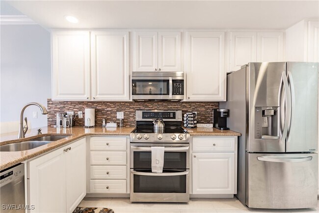 Building Photo - 6032 Towncenter Cir
