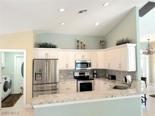 Building Photo - 2026 Terrazzo Ln