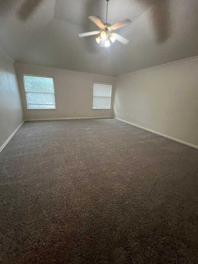 Building Photo - Rare Opportunity- 3-Bedroom Home in Gated ...
