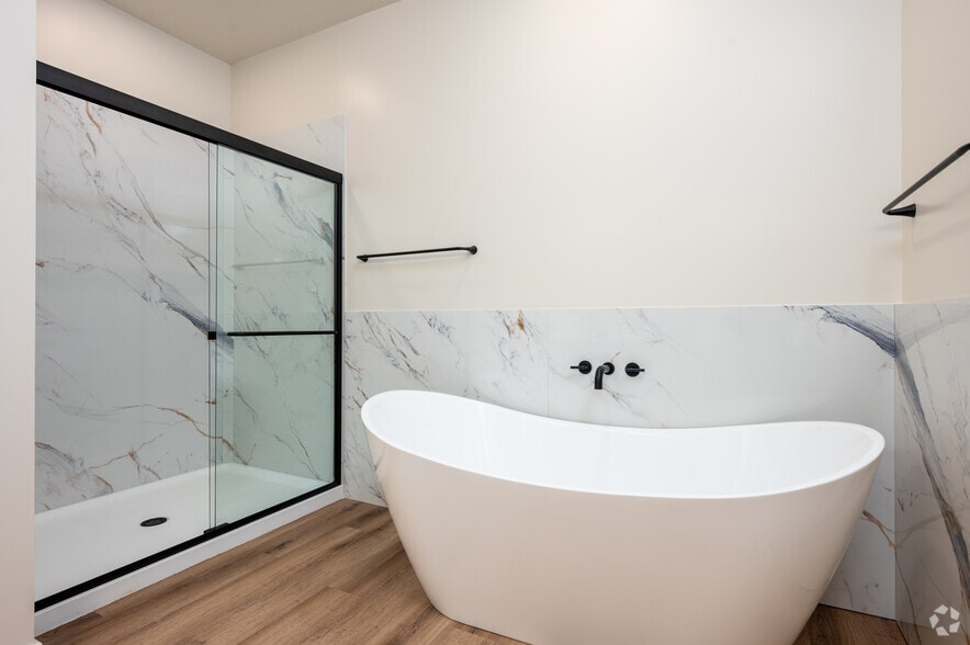 3BR, 2.5BA - 1,691SF - Primary Bathroom - West Heights Townhomes -BRAND NEW
