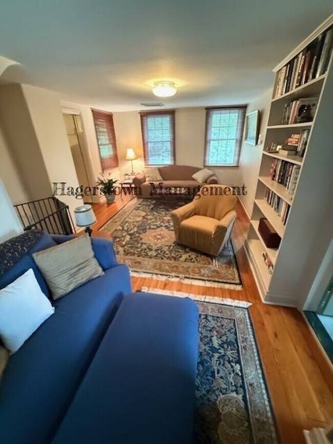 Building Photo - 3 Bedroom Home in Picturesque Appalacian M...