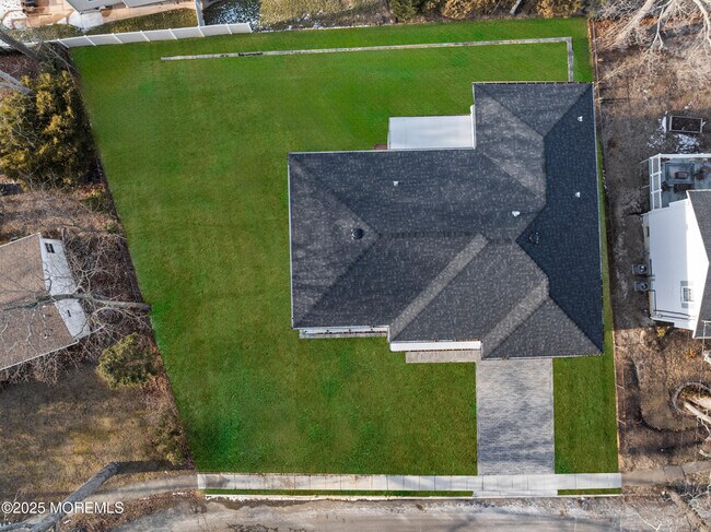 Building Photo - 459 Harnell Ave