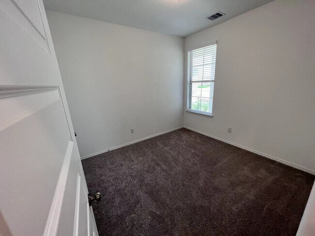 Building Photo - 23111 True Fortune Dr