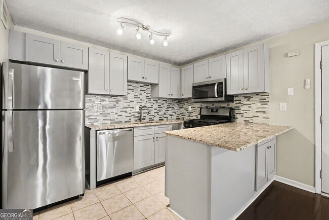 Building Photo - 918 Dunbar Dr