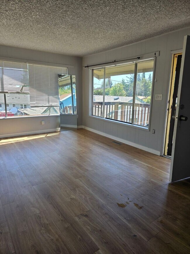 Building Photo - 2814 Callahan Dr