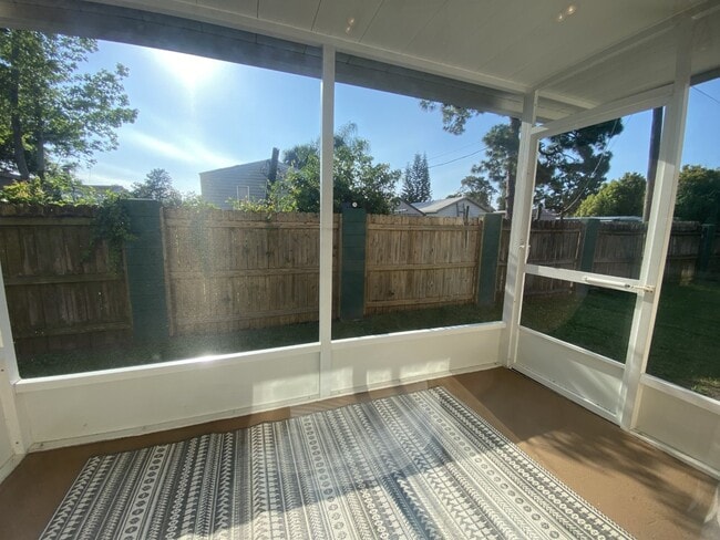 Building Photo - 1880 Murrell Rd